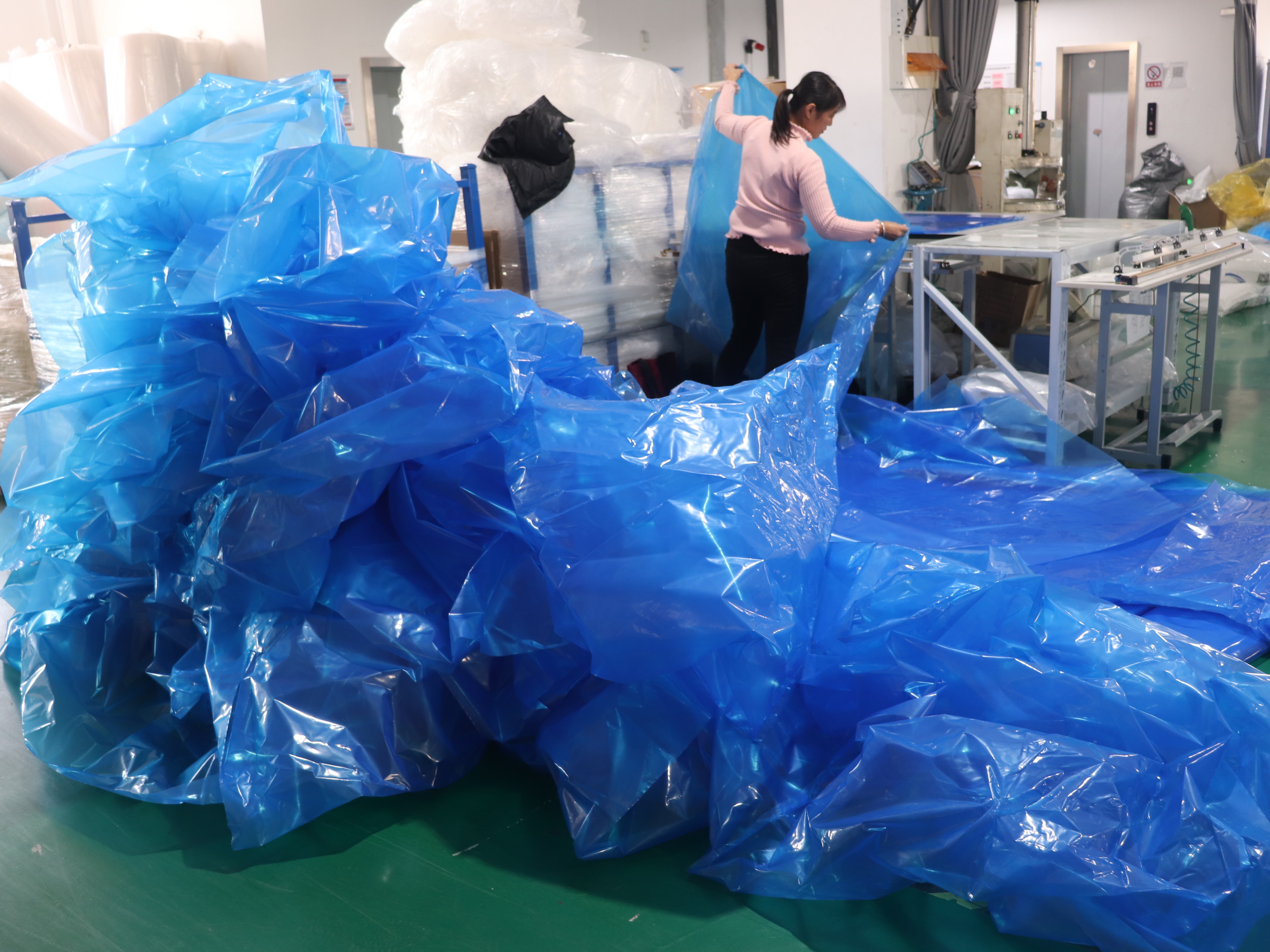 PE塑料防锈袋怎么选才适合金属零件保存